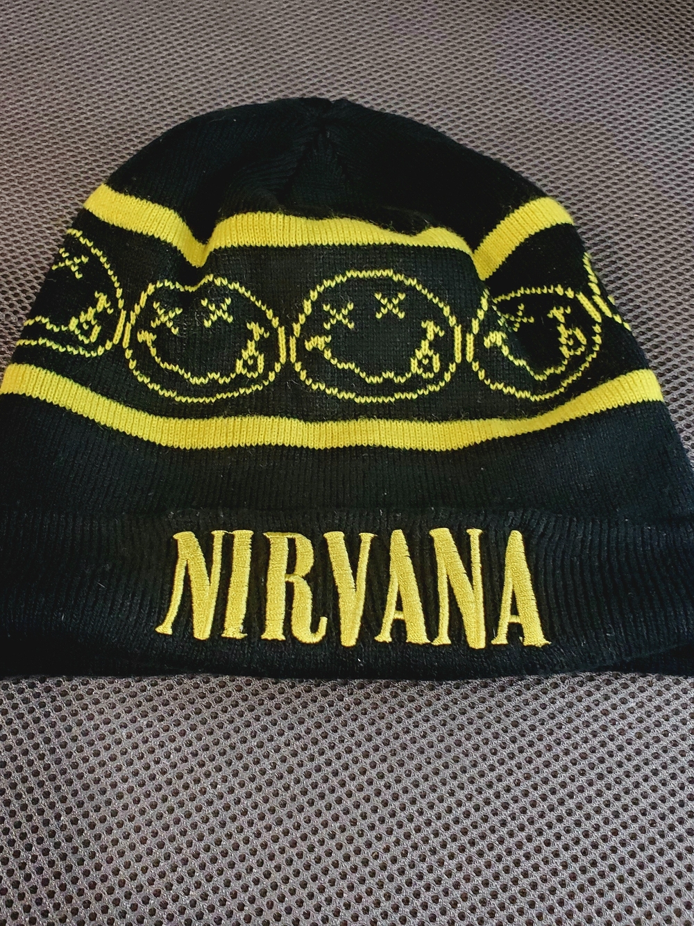 NIRVANA Beanie Hat With Smiley Faces Band Merch Knit Hat 2015 - Picture 5 of 9